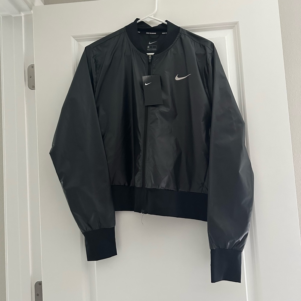 Nike jacket windbreaker